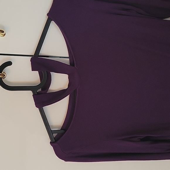 Purple top - Picture 2 of 2